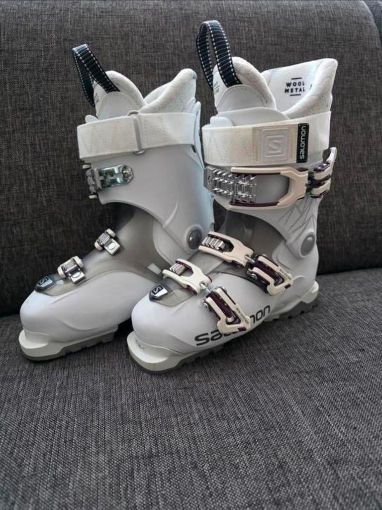 Salomon Ski Schoenen - Zo goed als nieuw! 2x gedragen, Sport en Fitness, Skiën en Langlaufen, Ophalen, Schoenen, Salomon, Zo goed als nieuw
