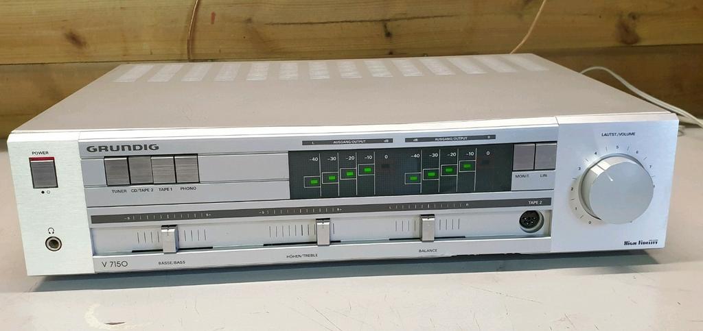 Grundig v-7150 versterker 1985 vintage, Audio, Tv en Foto, Versterkers en Receivers, Ophalen of Verzenden, Gebruikt, Stereo, Overige merken