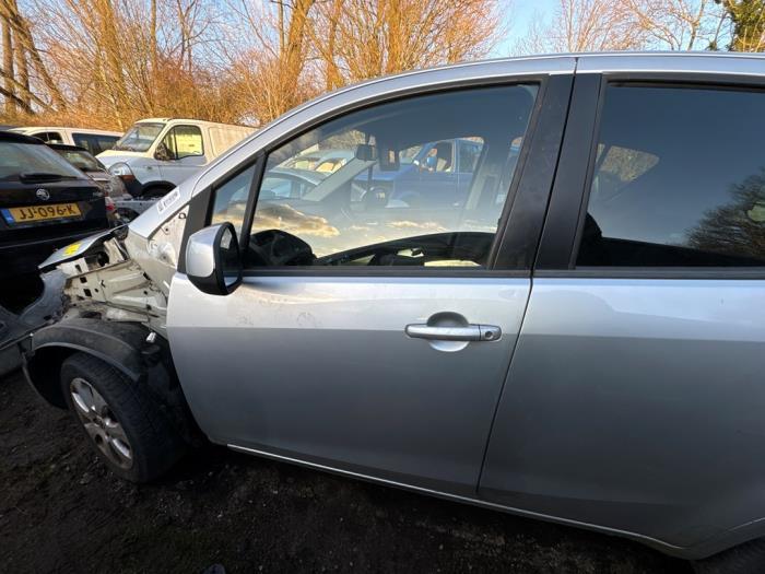 Portier 4Deurs links-voor van een Opel Agila (GBZ), Gebruikt, -, Deur, -