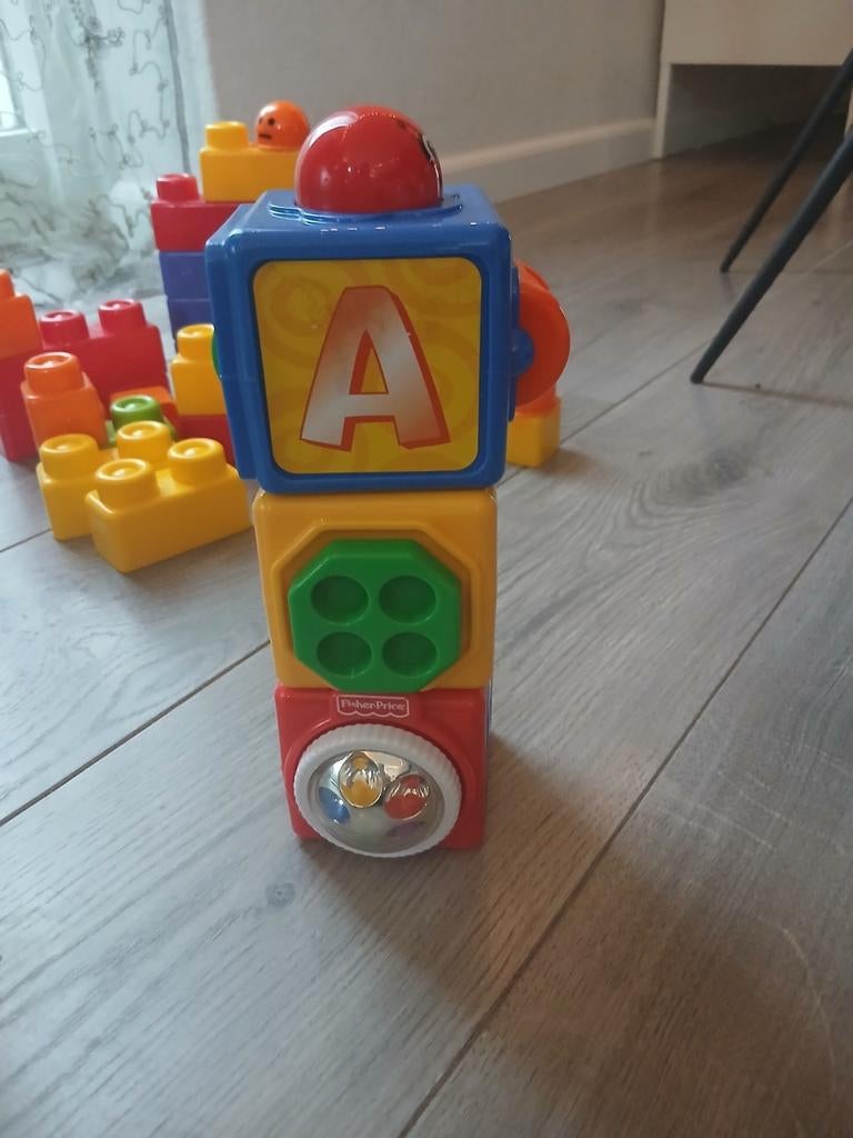 Stapelbare blokken, diverse mogelijkheden van stapelen, Ophalen of Verzenden, Zo goed als nieuw