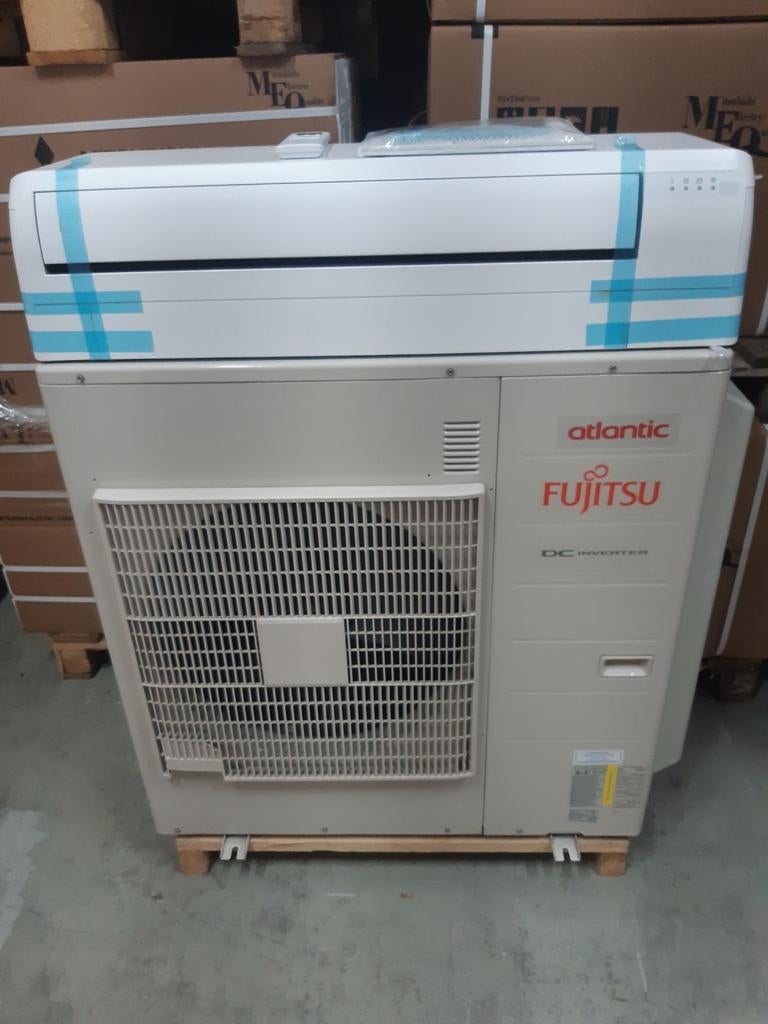 Fujitsu 10/12 kw warmtepomp multisplit 5 poorts, Ophalen of Verzenden, Zo goed als nieuw, Wandairco, 100 m³ of groter