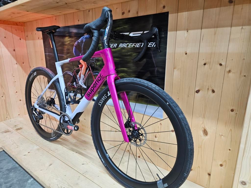 Superior XR 9.7 GR - SRAM Force AXS -  L Fietslease mogelijk, 28 inch, Carbon, 10 tot 15 versnellingen, Heren
