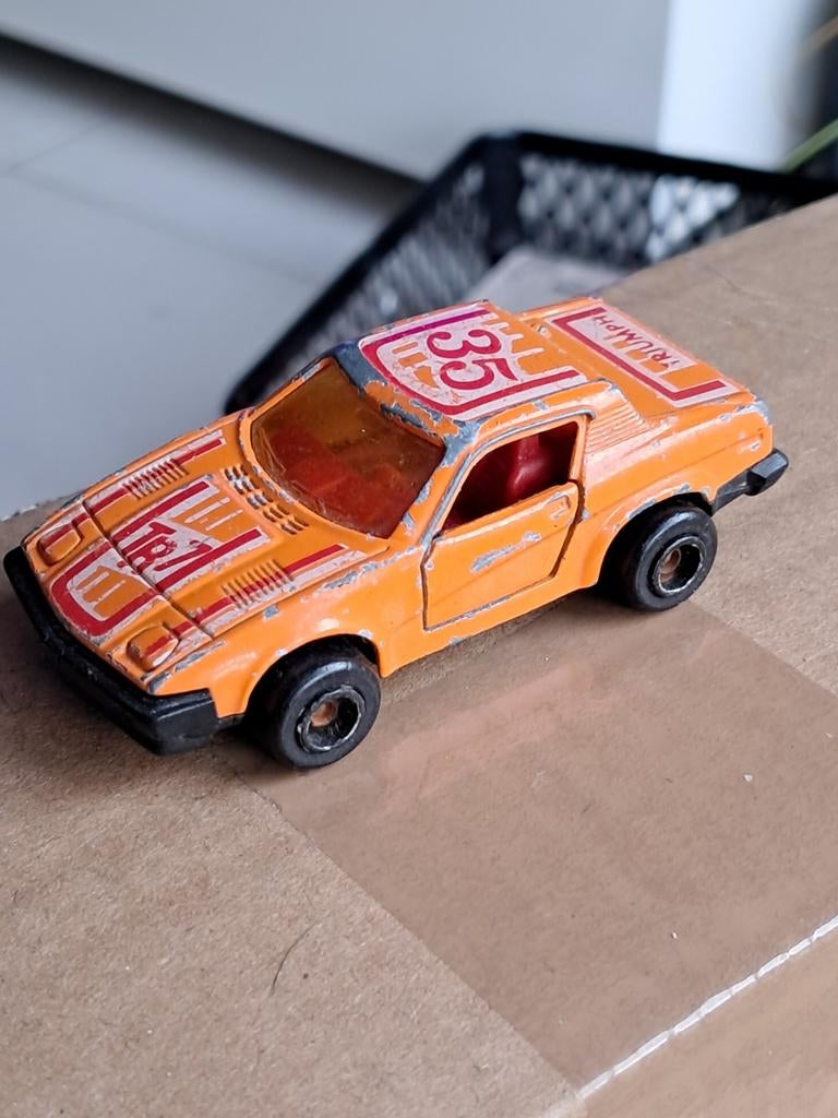 Majorette Triumph TR7 oranje bespeeld, Hobby en Vrije tijd, Ophalen of Verzenden, Gebruikt, Bus of Vrachtwagen
