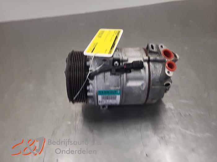 Aircopomp van een Renault Trafic, Gebruikt, -, Renault, -