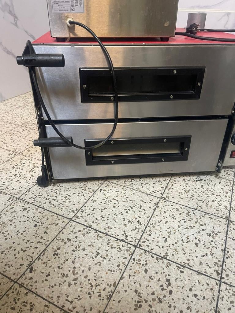 Pizza oven, Ophalen, Ovens, Magnetrons en Steamers