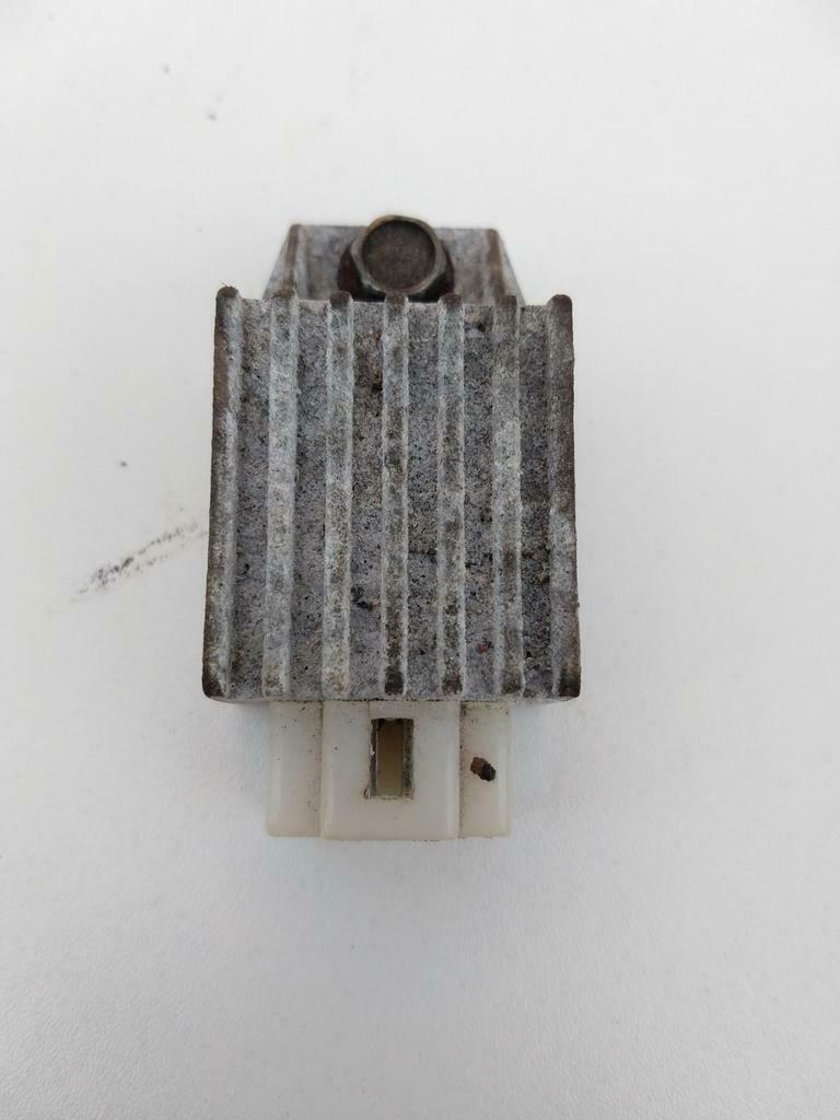 Spanningsregelaar Sym Mio 50 4T Jet DD50 Shark, Ophalen of Verzenden, Zo goed als nieuw, Overige typen