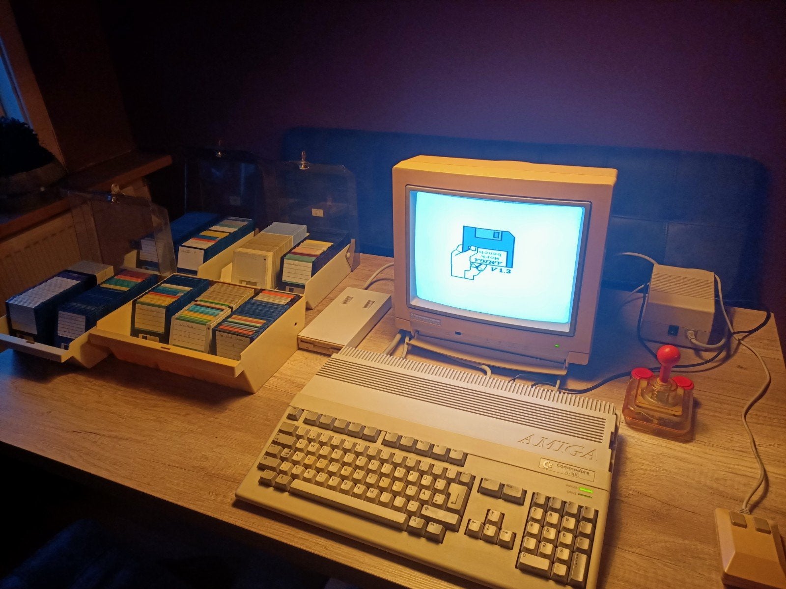 Amiga 500 met monitor, diskettestation en diskettes, Ophalen, Commodore Amiga