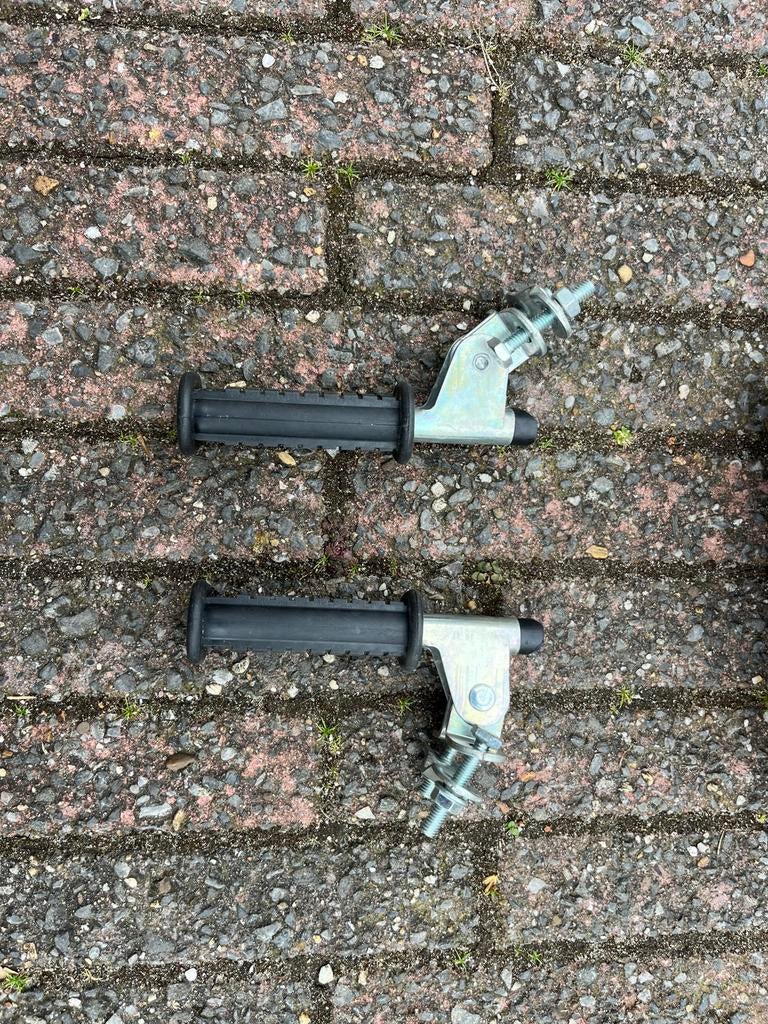 Kinderzitje en voetsteunen, Ophalen of Verzenden, Gebruikt, Achterzitje, Voetsteuntjes
