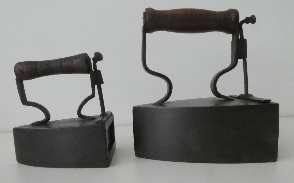 Strijkijzer, strijkbouten box ijzers met binnenijzer, Antiek en Kunst, Antiek | Gereedschap en Instrumenten, Ophalen of Verzenden