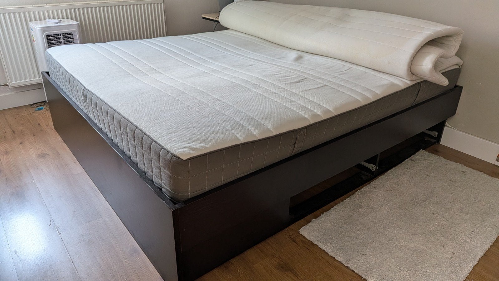 IKEA Bed (180x200 cm) + Matras, Topper & Lattenbodem, Huis en Inrichting, Ophalen, Gebruikt, Bruin, Tweepersoons