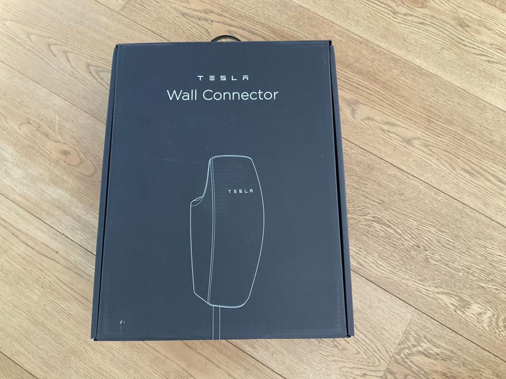 Tesla Wall Connector Laadpaal Gen 3 22kW type 2 7,3 M kabel, Ophalen of Verzenden, Zo goed als nieuw, Laadpaal
