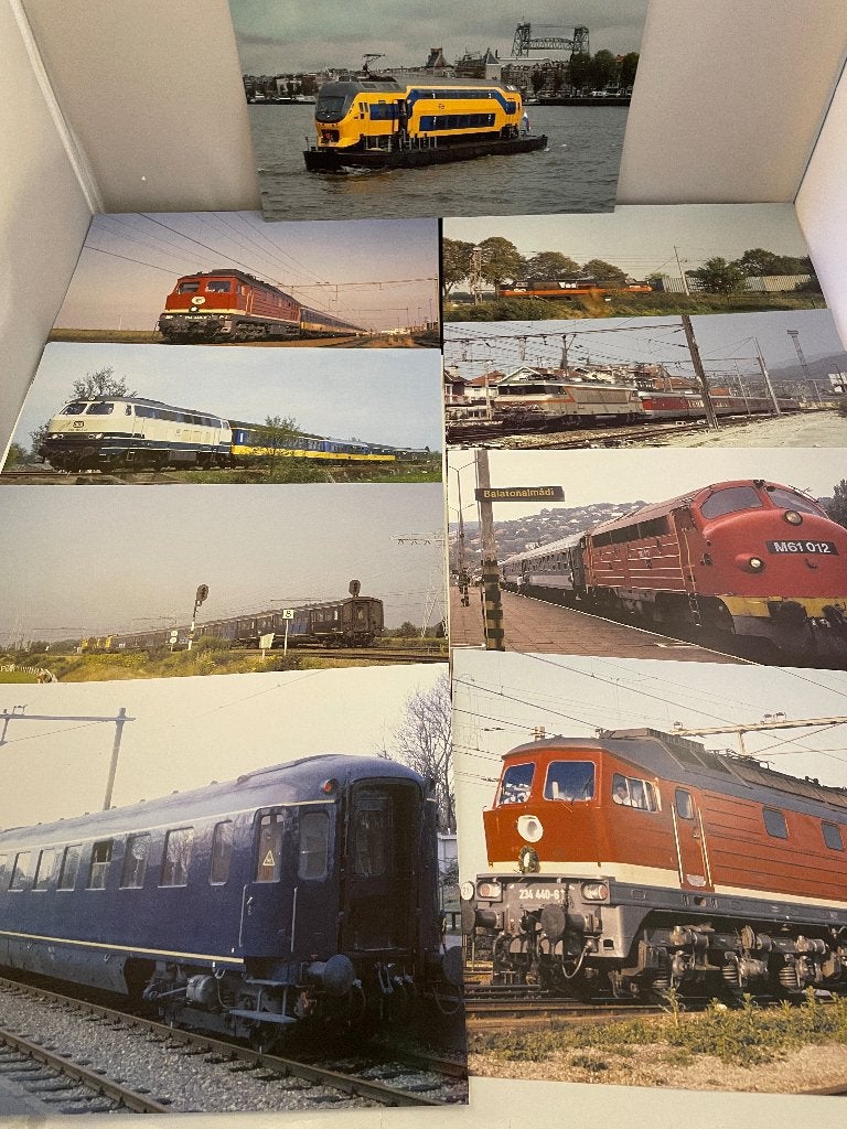 9 NS en buitenlandse trein afbeeldingen (ca. 30x21cm), Hobby en Vrije tijd, Modeltreinen | H0, Overige merken, Gelijkstroom of Wisselstroom