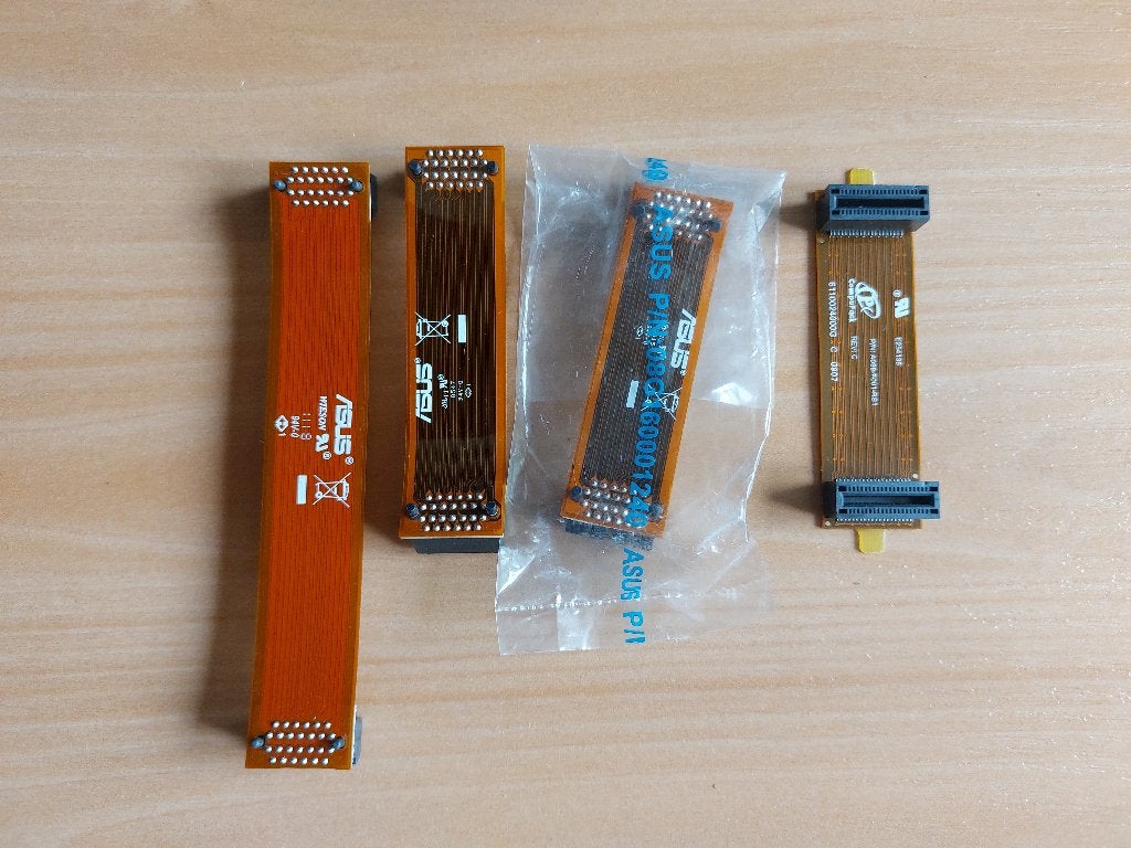 SLI bridges en Crossfire bridges, Computers en Software, Videokaarten, Ophalen of Verzenden, Gebruikt, Overige soorten