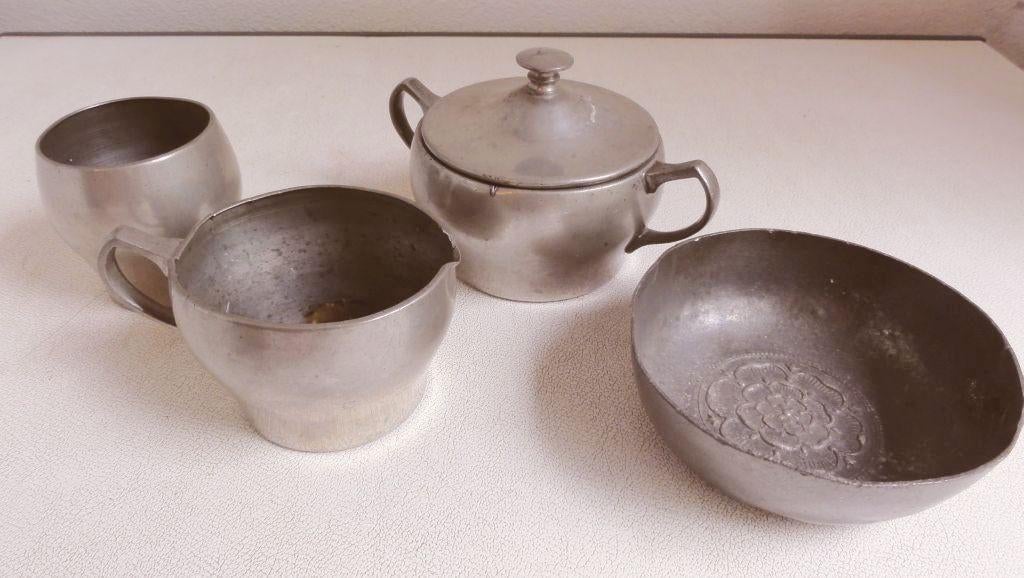 Tin, 4 delig servies setje van tin, Ophalen of Verzenden
