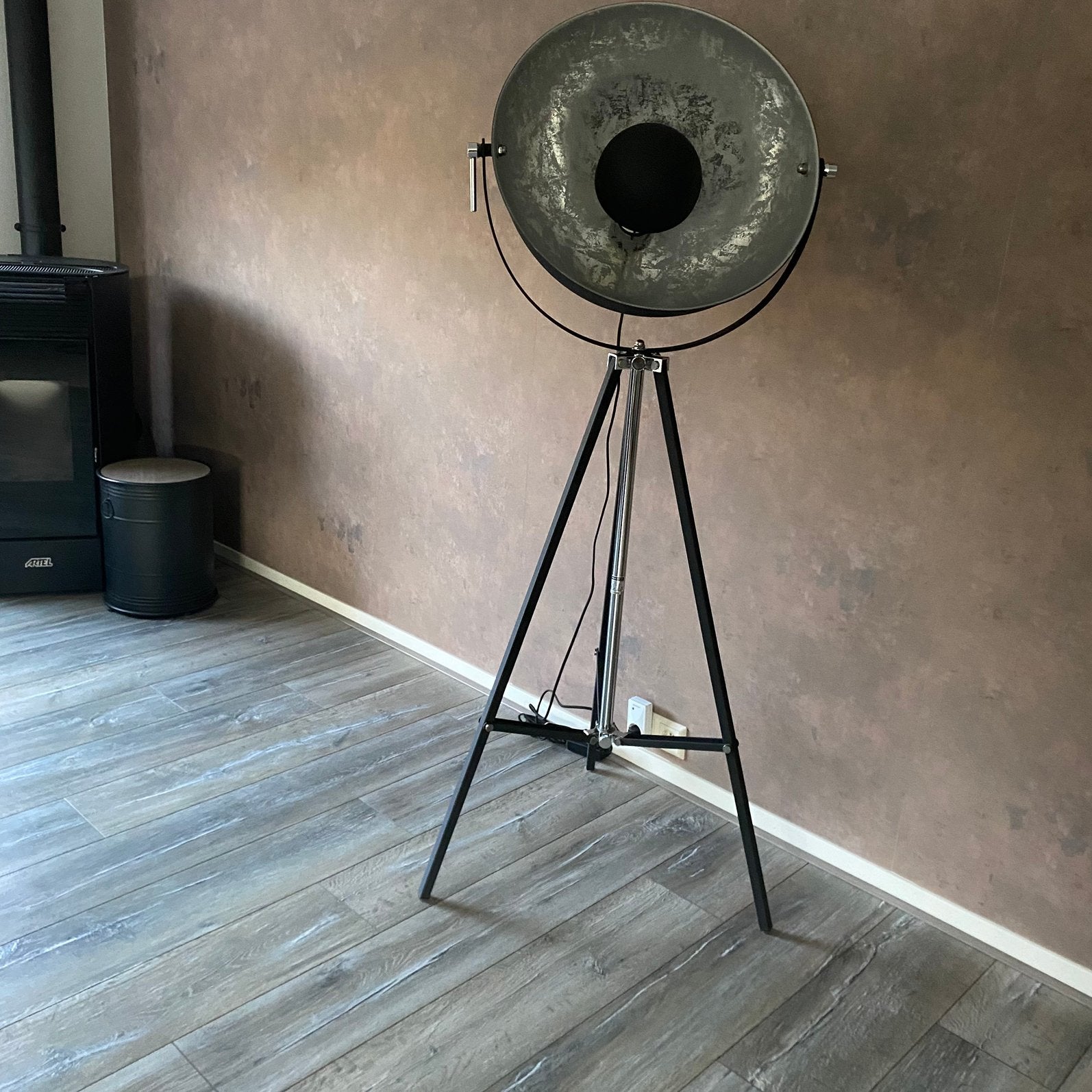 Industriële vloerlamp met statief - Studio spot, Huis en Inrichting, Ophalen, Zo goed als nieuw, 150 tot 200 cm