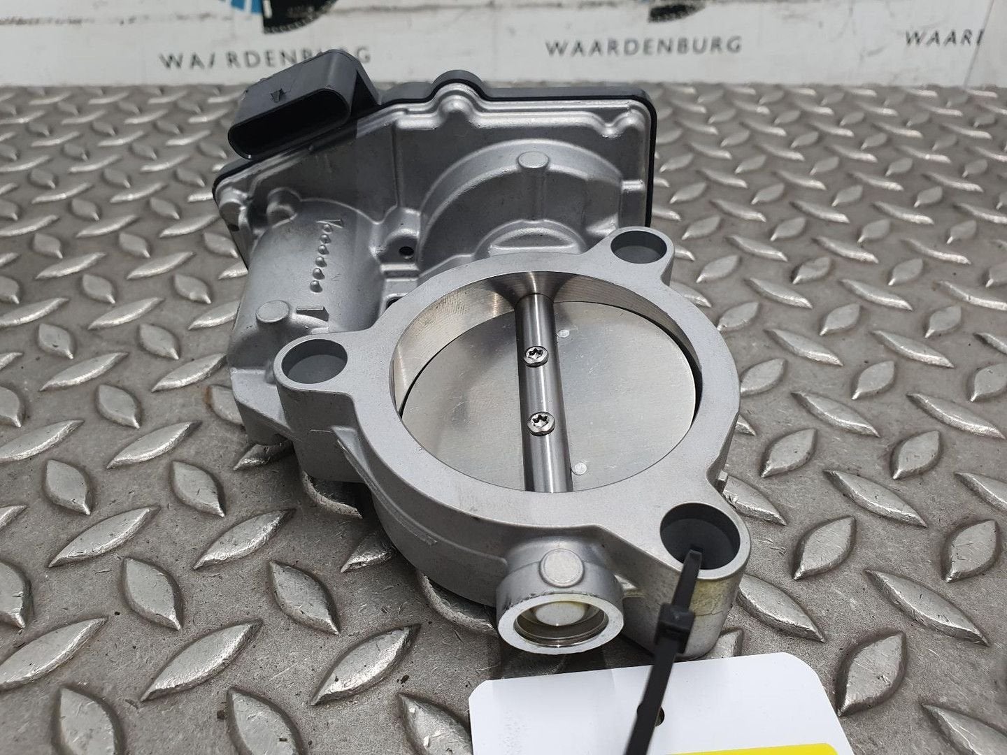BMW 3 SERIES GASKLEPHUIS 13547619008 2024, Ophalen of Verzenden, Gebruikt, Stiba lid