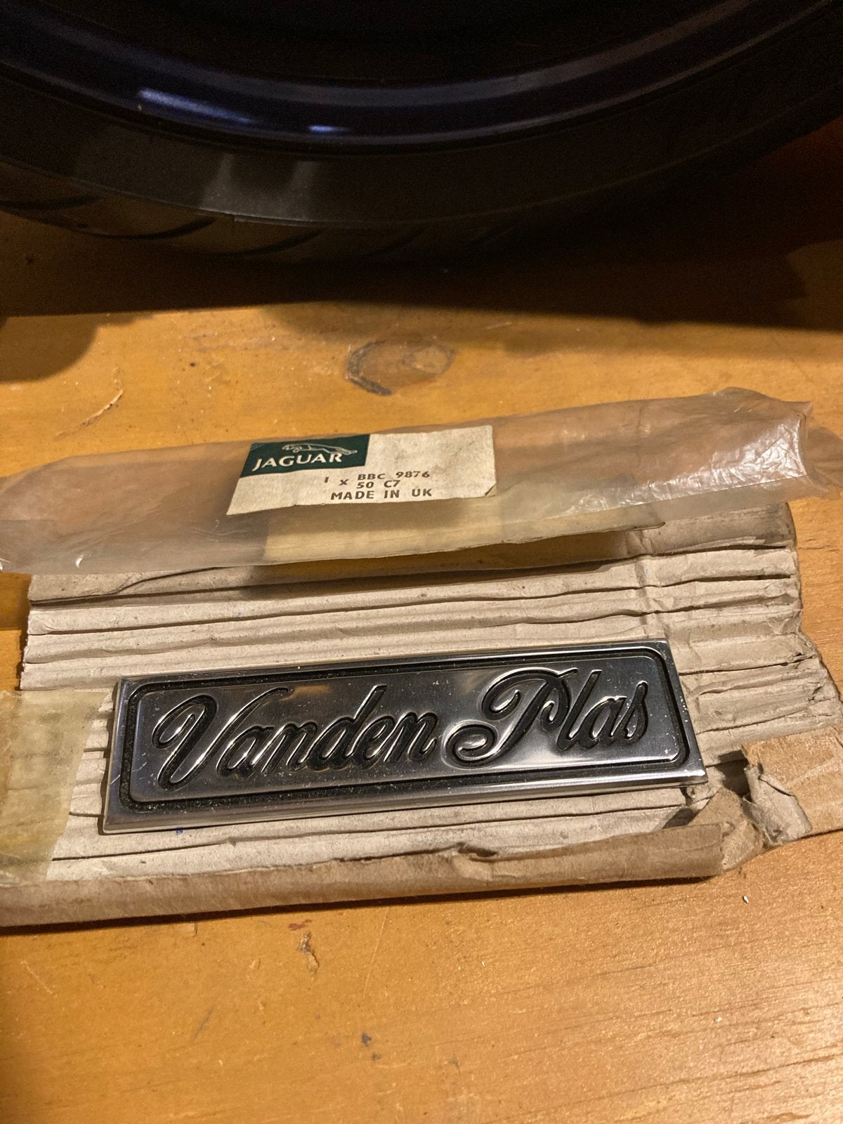 Jaguar Vanden Plas Embleem - Origineel NOS, Ophalen of Verzenden, Nieuw, Jaguar