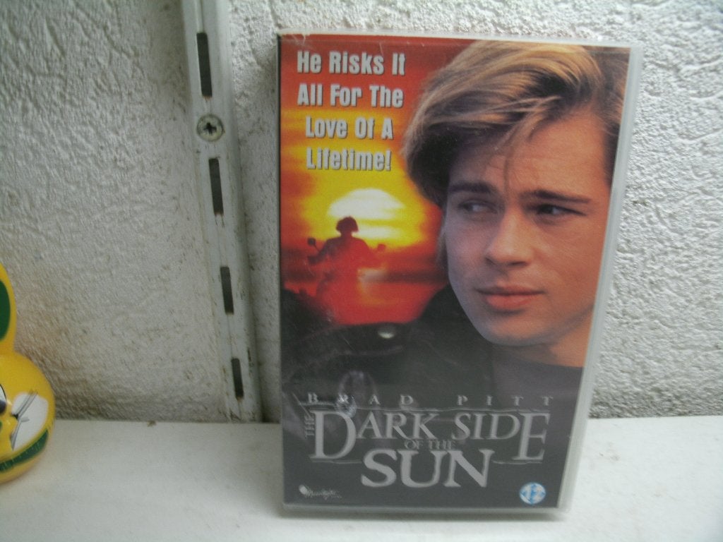 vhs 205b dark side of the sun, Cd's en Dvd's, VHS | Film, Alle leeftijden, Ophalen of Verzenden, Zo goed als nieuw, Actie en Avontuur