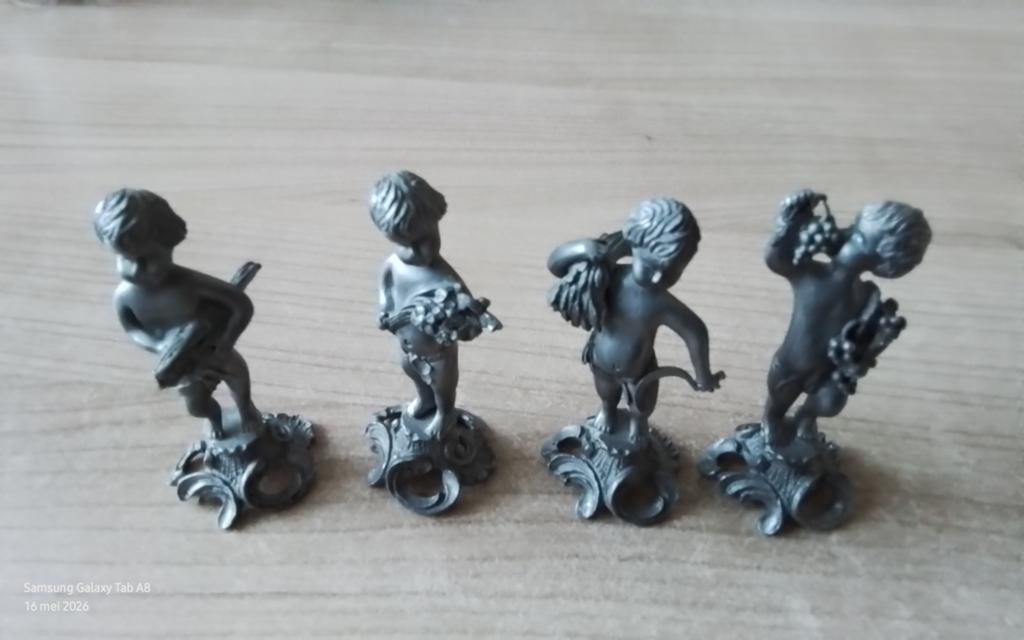 Antiek tinnen jongetjes A. Positita,, Ophalen of Verzenden