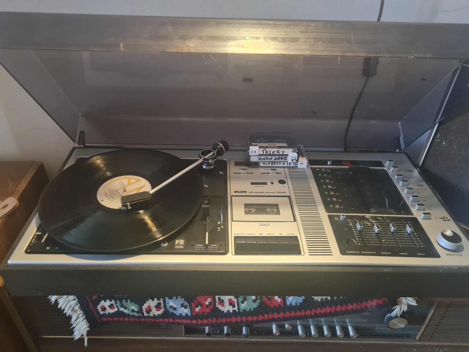,goedwerkende vintage platenspeler met philips boxen, Ophalen, Gebruikt, Platenspeler, Overige merken