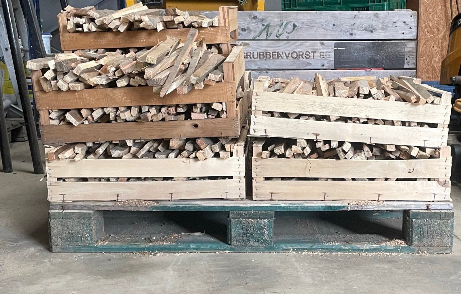 Aanmaakhout in kisten, Minder dan 3 m³, Ophalen, Overige houtsoorten