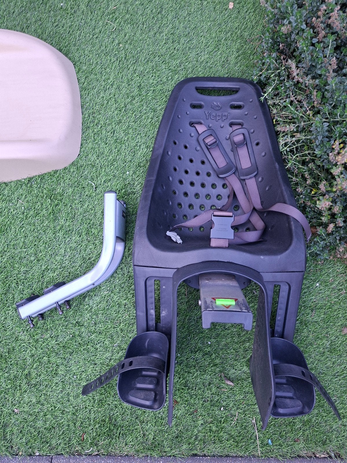 yepp achterzitje zwart incl 2 beugels!, Ophalen, Achterzitje, 9 t/m 18 kg, Thule Yepp