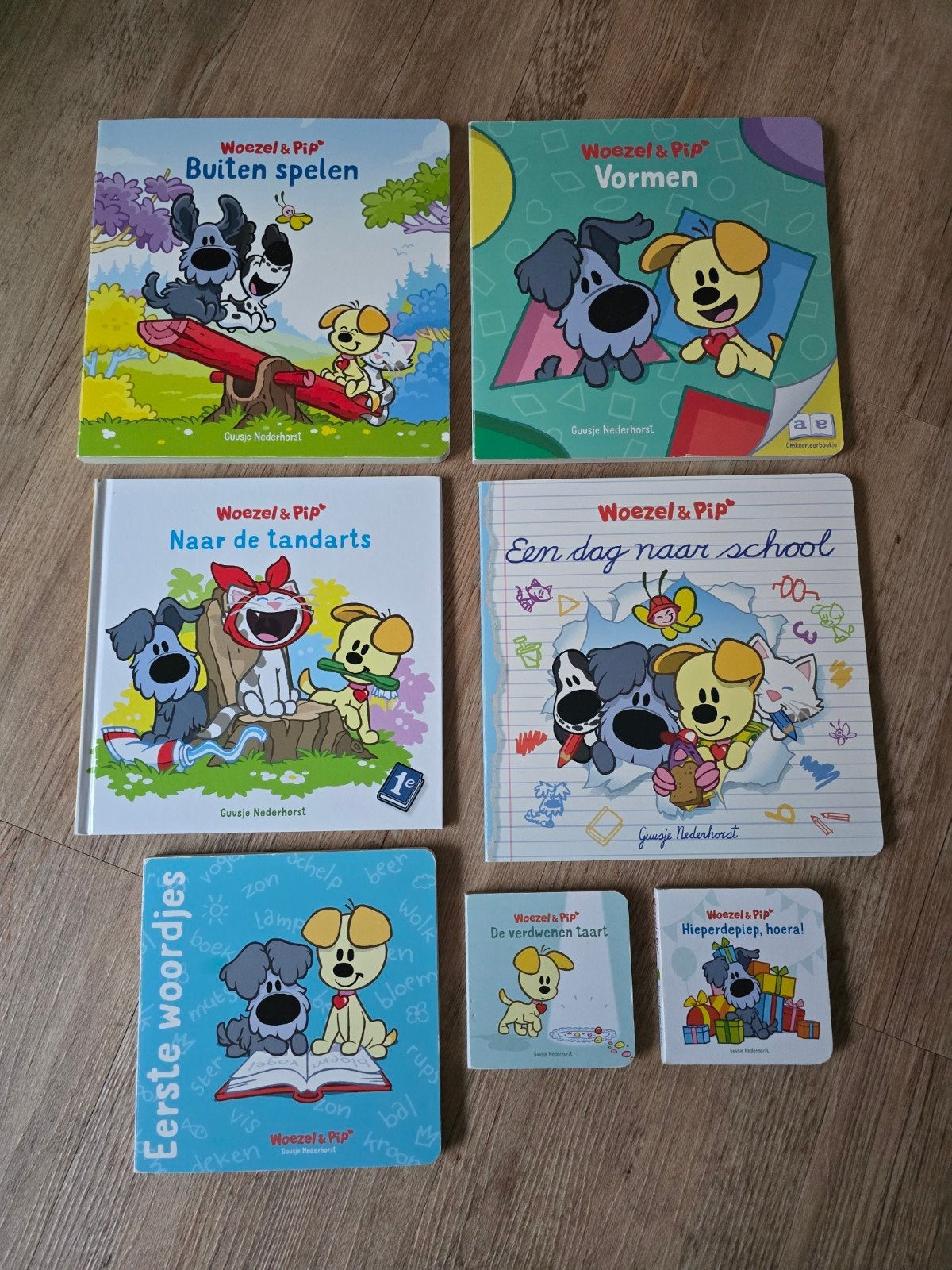 Boeken van Woezel & Pip, Ophalen, Zo goed als nieuw, Guusje Nederhorst