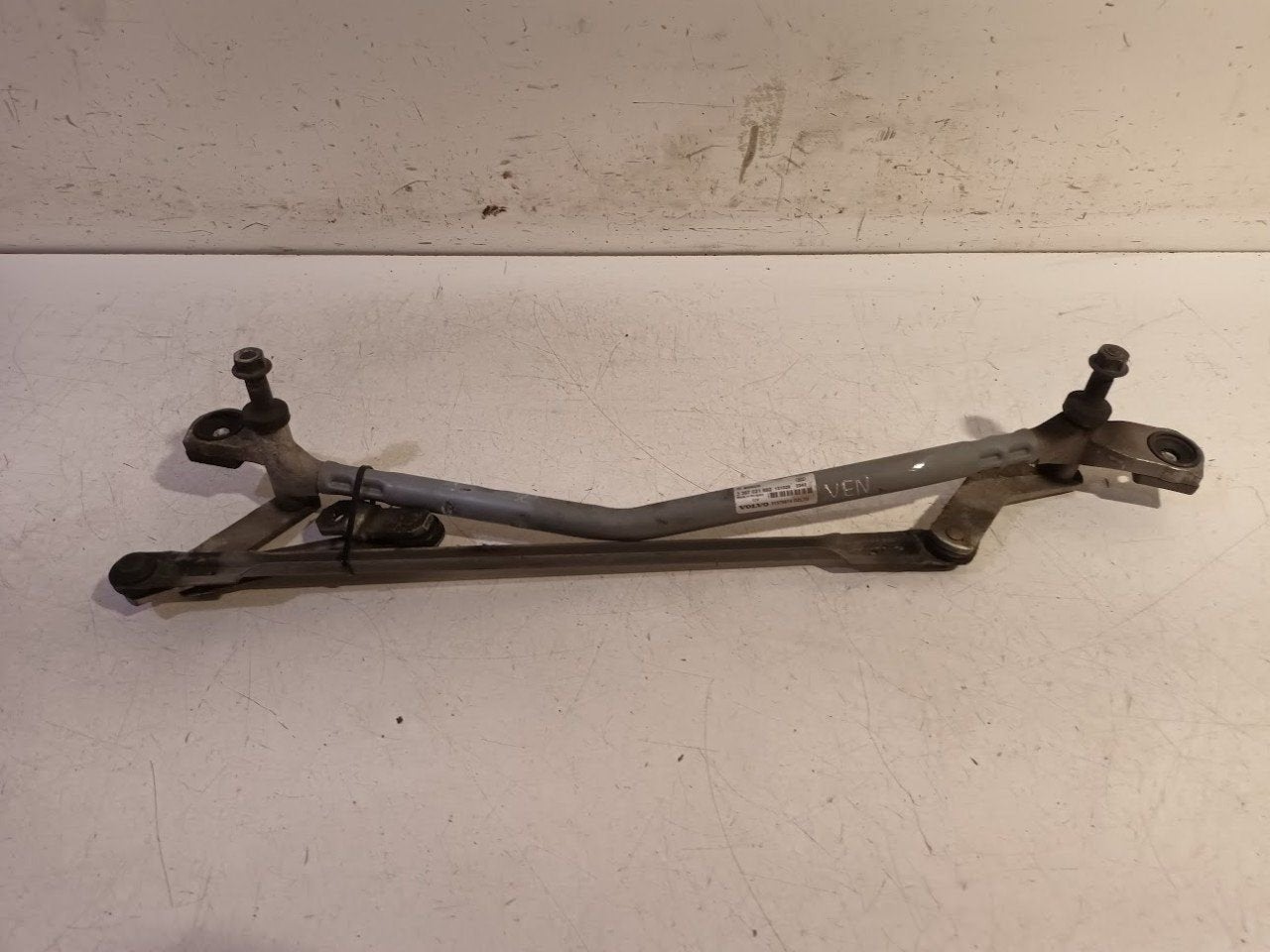 Ruitenwisser mechaniek voor Volvo V40, Onderdelen@venauto.nl, Van der Ven Autorecycling B.V., Gebruikt, Ettenseweg 76, 4706 PB Roosendaal, The Netherlands
