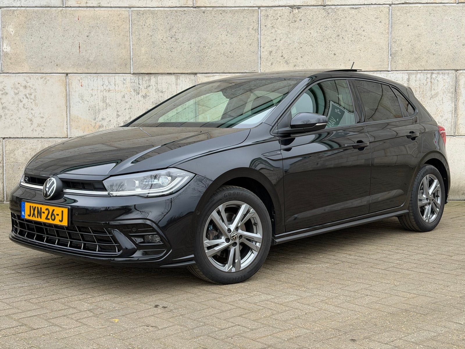 Volkswagen Polo 1.0 TSI DSG, R-Line, IQ Matrix, Pano, Keyl., Auto's, Euro 6, Zwart, 1100 kg, Geïmporteerd