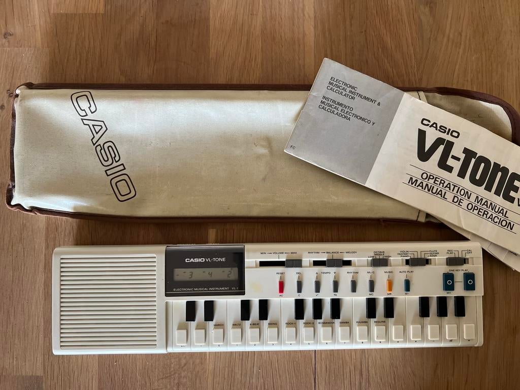 Casio VL-Tone VL-1: Vintage Synthesizer & Calculator, Muziek en Instrumenten, Keyboards, Ophalen of Verzenden, Gebruikt, Overige aantallen