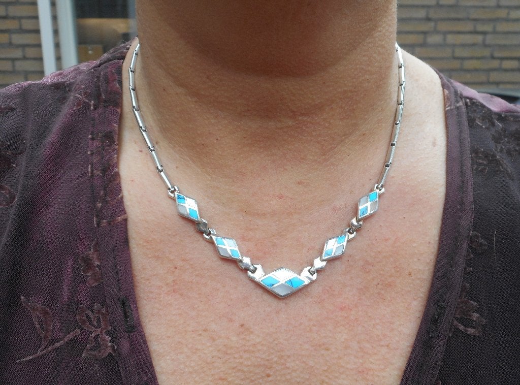 Prachtig zilveren collier met turquoise en parelmoer nr.688