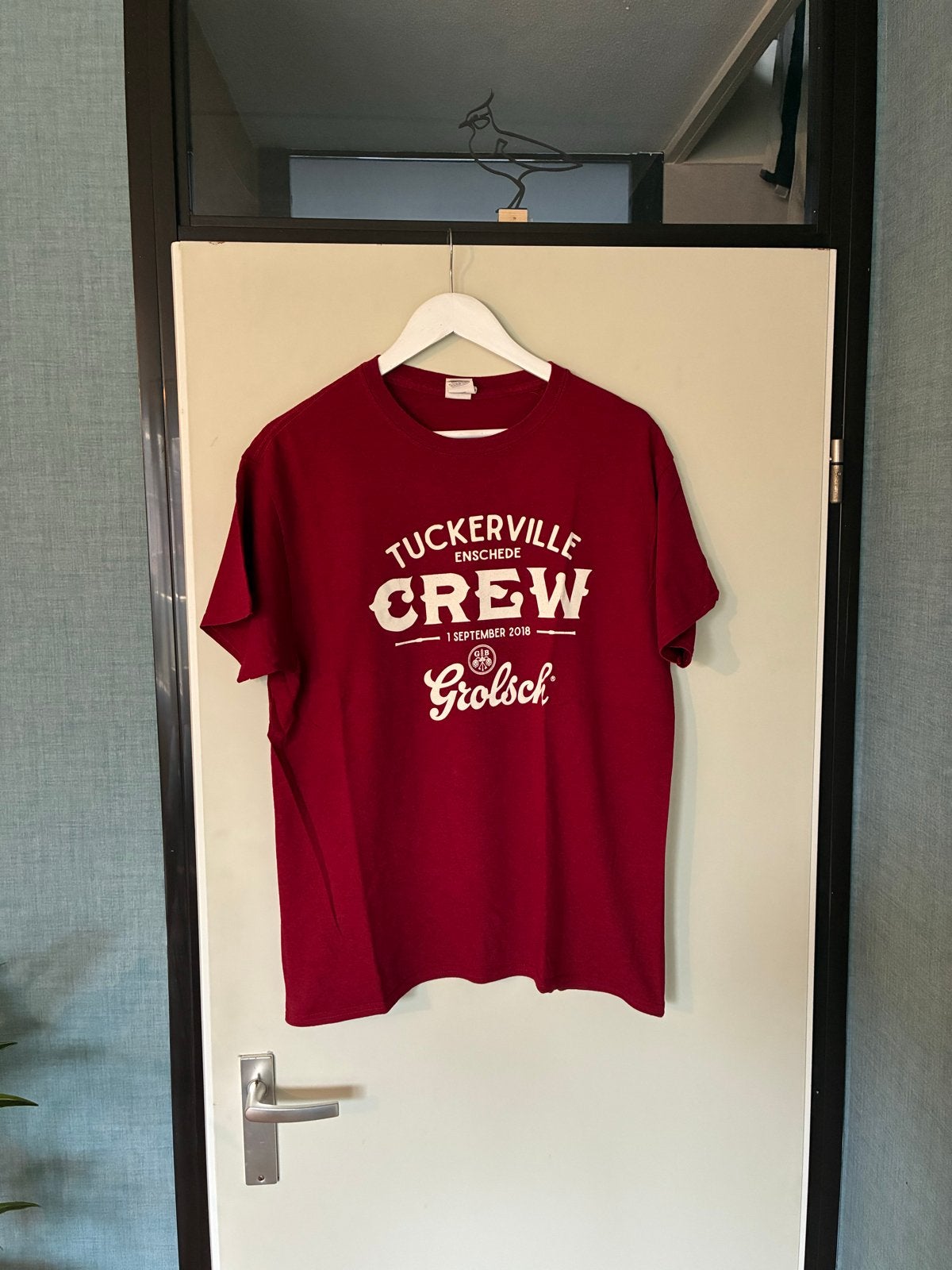 Tuckerville Enschede Crew Grolsch T-shirt Rood Maat L, Ophalen of Verzenden, Zo goed als nieuw, Maat 52/54 (L), Rood