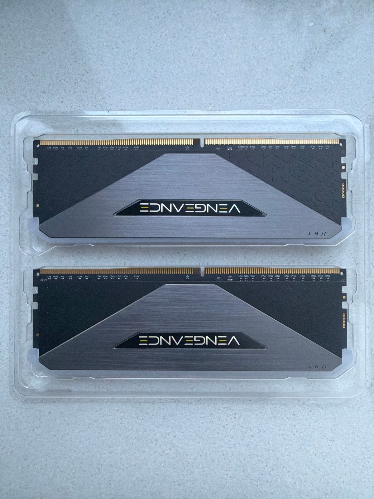 Corsair Vengeance RGB RT DDR4 RAM 2x8GB 3600MHz, DDR4, Ophalen of Verzenden, Zo goed als nieuw, Desktop