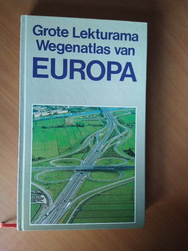 Grote Lekturama Wegenatlas van Europa, Boeken, Atlassen en Landkaarten, Overige atlassen, Zo goed als nieuw, 1800 tot 2000, Europa Overig