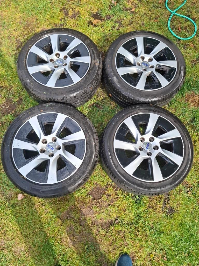 Volvo V60 Velgen met Michelin zomerbanden - 17 inch, Ophalen, Gebruikt, Banden en Velgen, 17 inch