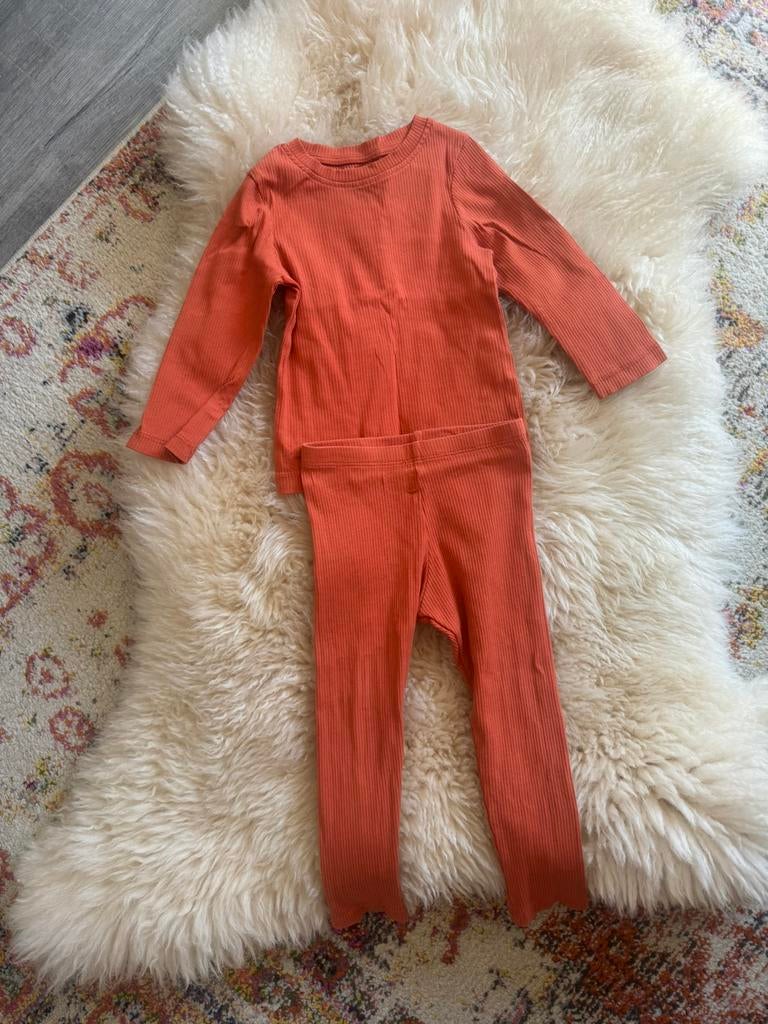 2delig oranje setje Primark maat 92, Ophalen of Verzenden, Gebruikt, Jongetje of Meisje