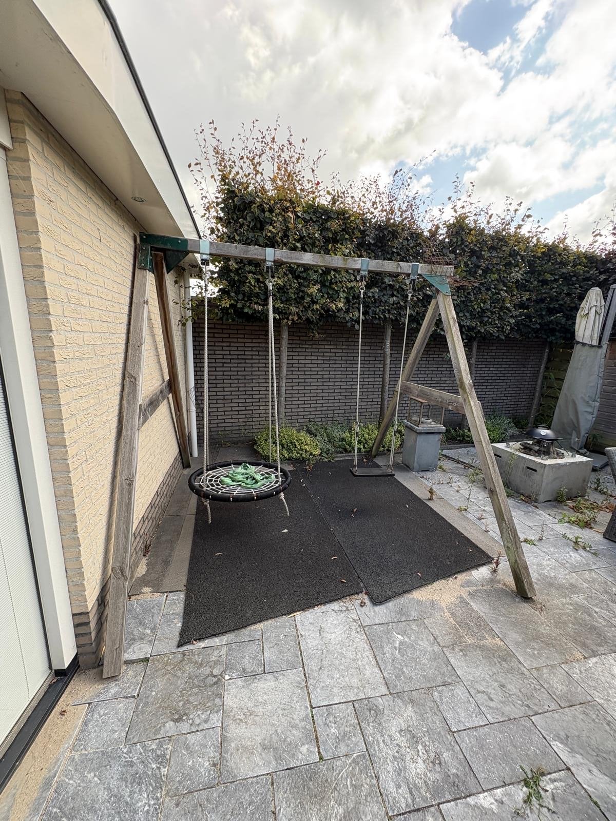Houten schommel met twee zitjes, Ophalen of Verzenden, Gebruikt, Schommel
