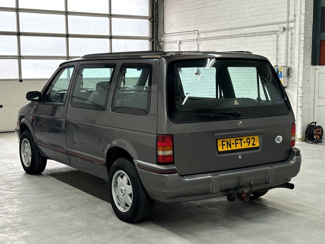 Chrysler Voyager 2.5 td SE, Auto's, Voorwielaandrijving, Gebruikt, 4 cilinders, 7 stoelen