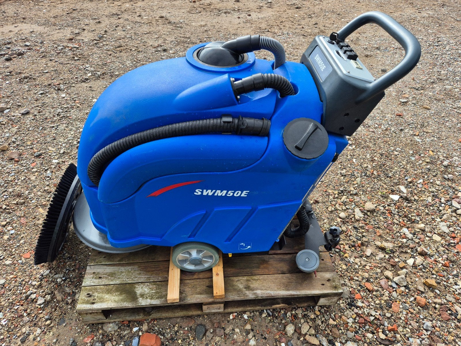 Wipeket SWM50E schrob/zuig machine - demomodel, Ophalen, Zo goed als nieuw, Schrobmachine