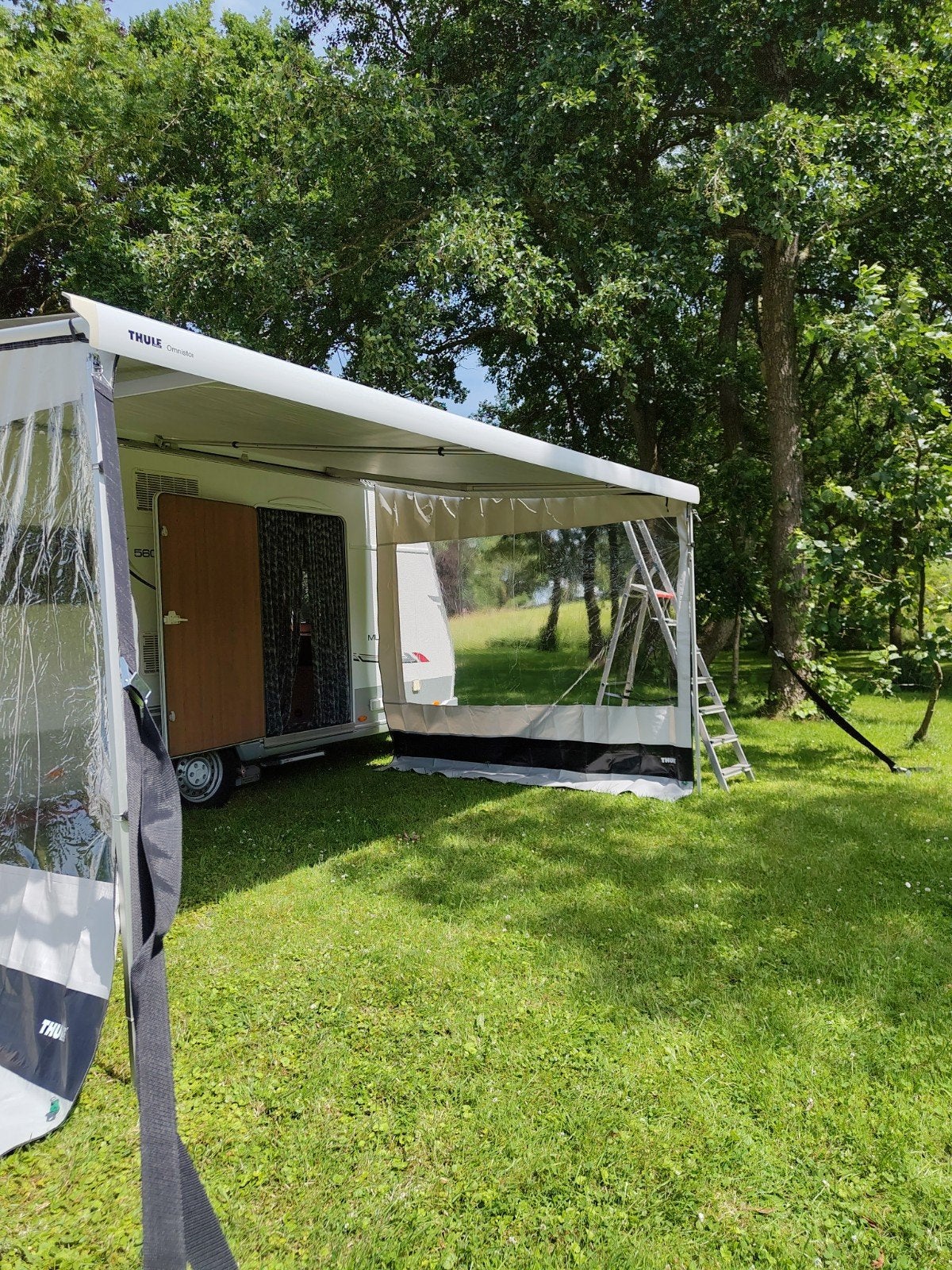 Thule G2 zijwanden voor Omnistor 9200 (300cm uitval), Ophalen