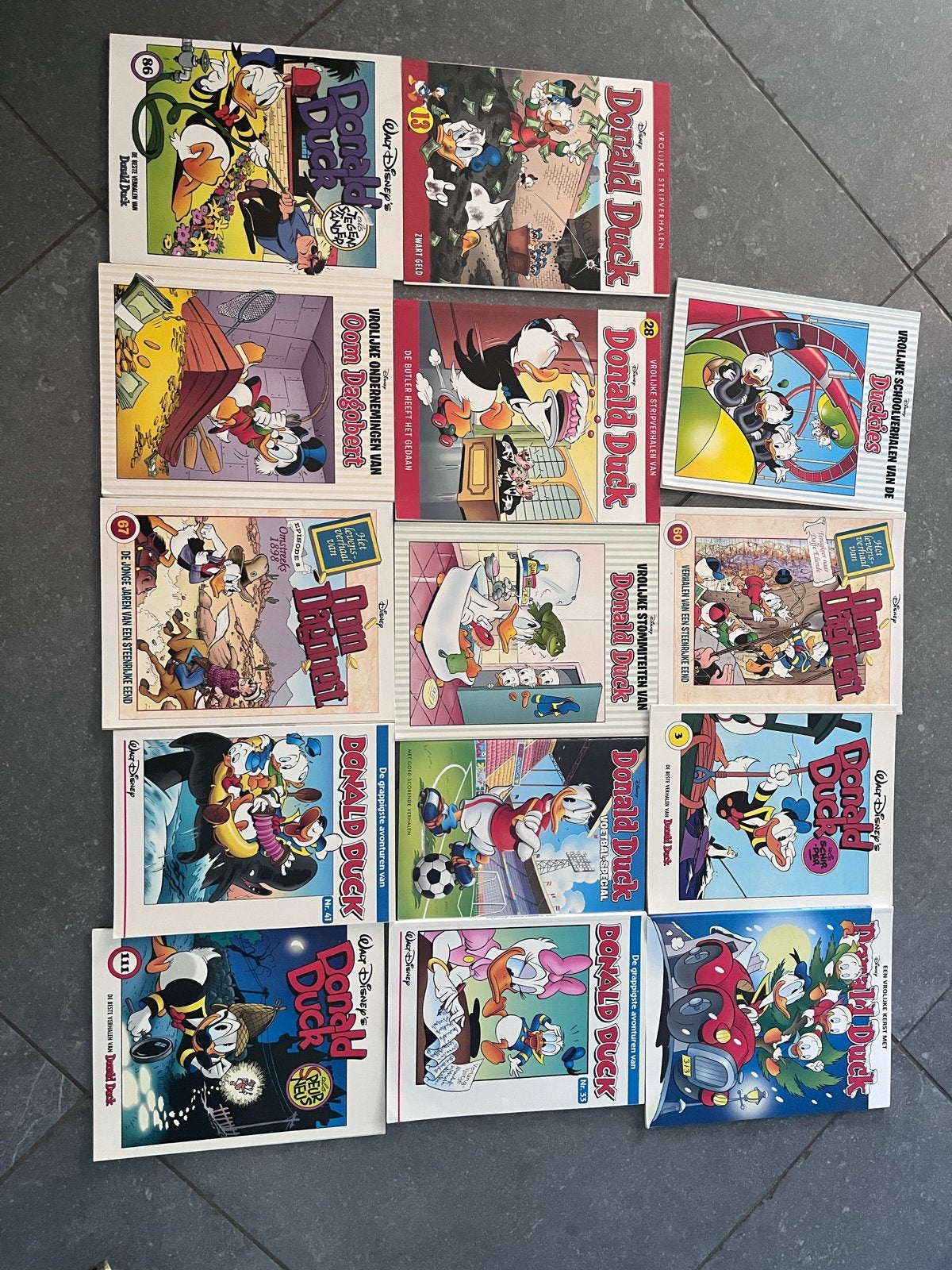 Donald Duck tijdschriften en boeken (diverse collectie), Ophalen of Verzenden, Gelezen, Sprookjes