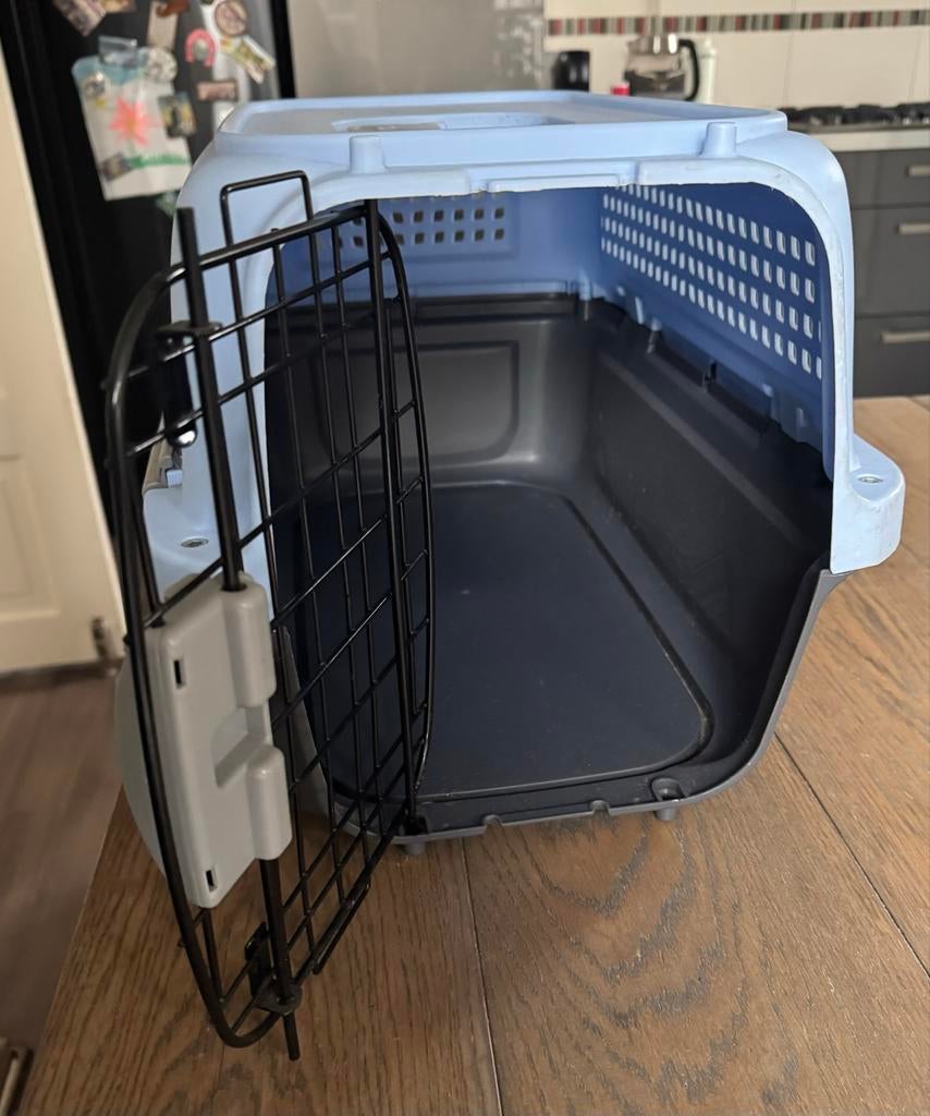 Transportbox hond/kat maat 32/32/50 cm, Dieren en Toebehoren, Ophalen of Verzenden, Zo goed als nieuw
