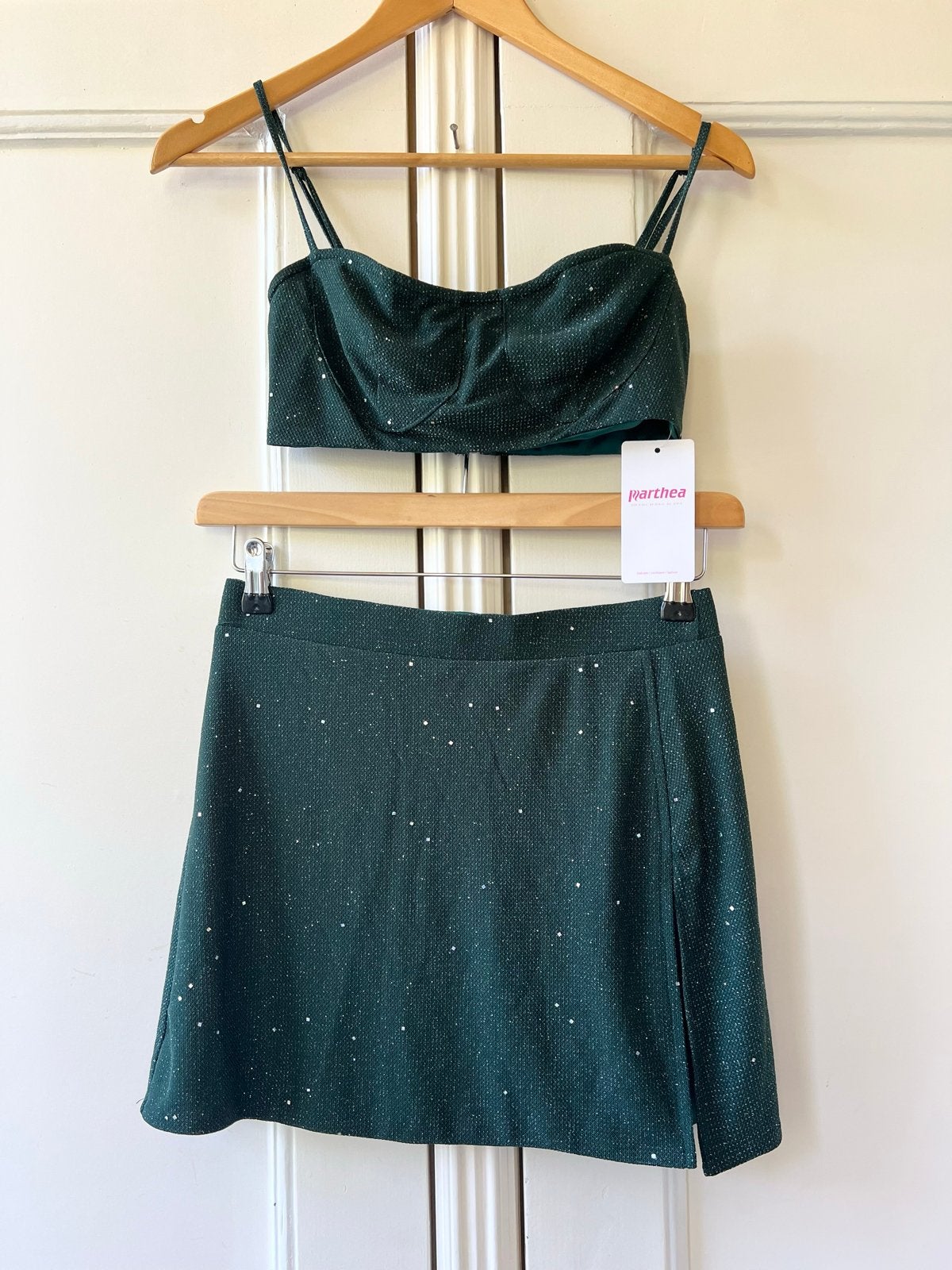 Marthea setje: Groene glitter crop top en rok, maat S, Nieuw, Ophalen of Verzenden, Groen, Maat 36 (S)