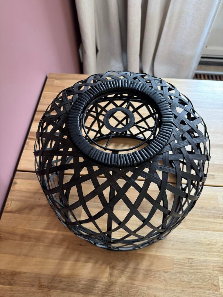 Zwarte rotan lampenkap Kwantum, Ophalen, Gebruikt, 25 tot 50 cm, Zwart