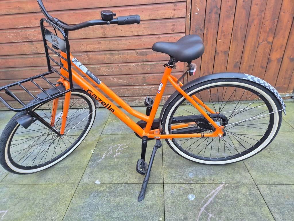 Gazelle stadsfiets - Oranje - Zo goed als nieuw, Fietsen en Brommers, Fietsen | Dames | Damesfietsen, Ophalen, Versnellingen, Nieuw