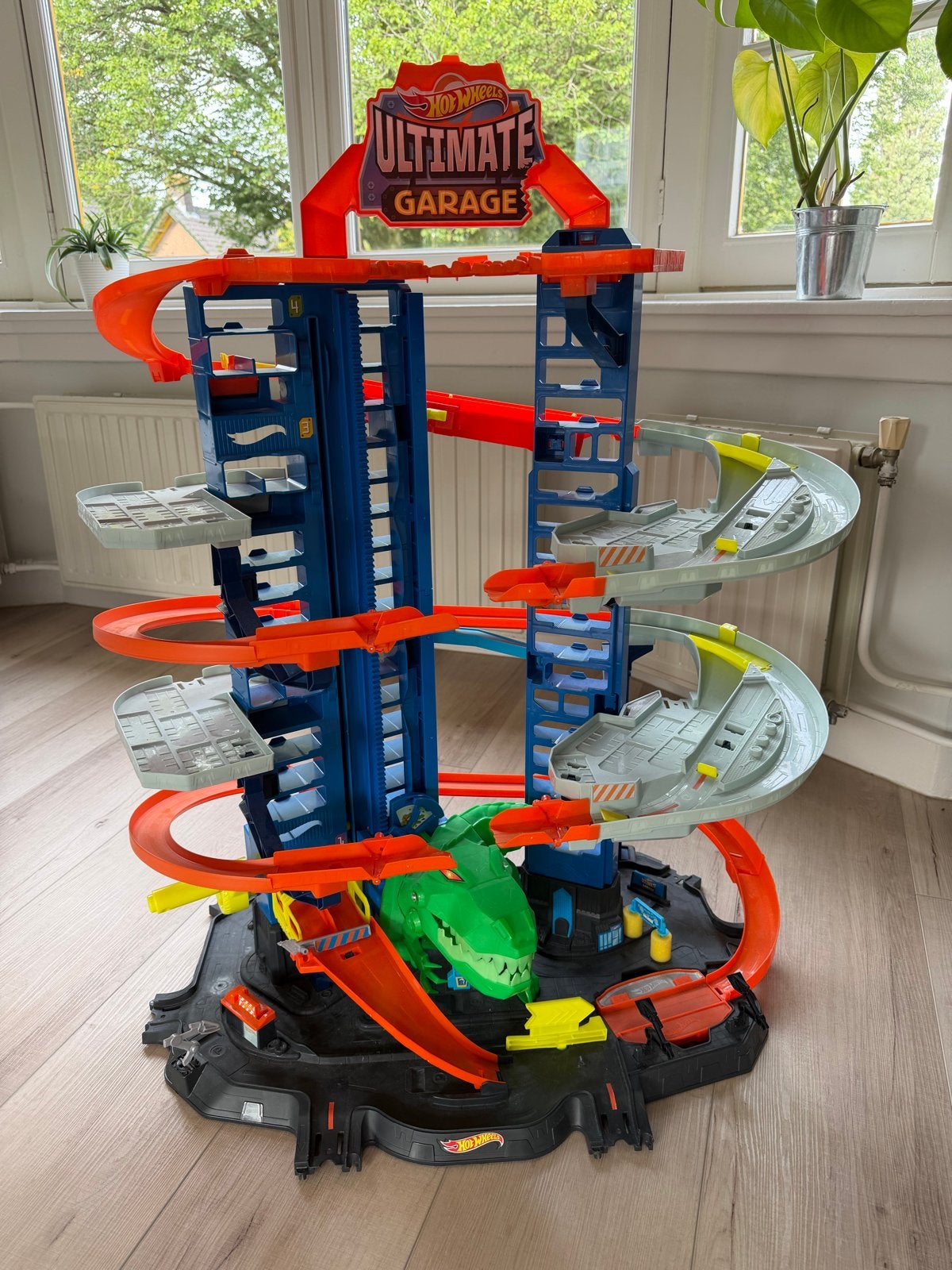 Hot Wheels Ultimate Garage Dino - Groot speelplezier!, Ophalen, Gebruikt, Jongen of Meisje