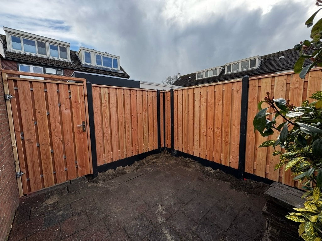Prachtige douglas schutting met gecoat beton, Tuin en Terras, Schuttingen, Ophalen, 1 tot 2 meter, Minder dan 3 meter, Nieuw