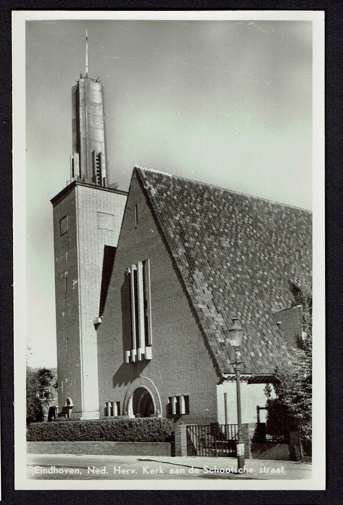 Eindhoven, 1947 -Ned. Herv. Kerk aan de Schootse straat, Foto, Ophalen of Verzenden, Zo goed als nieuw, 1940 tot 1960