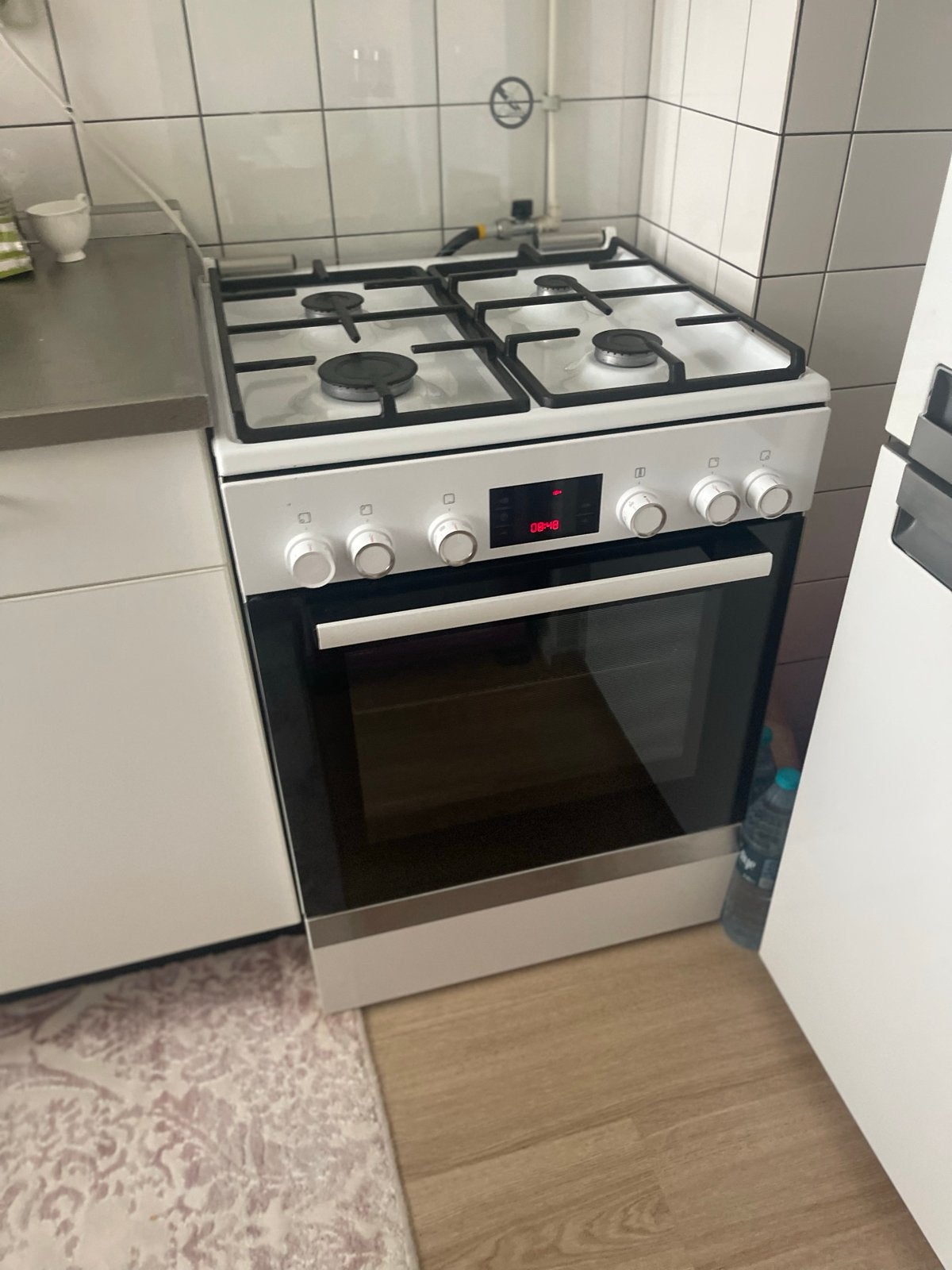 Bosch gasfornuis met oven!, Gebruikt, Gas, Vrijstaand, 85 tot 90 cm