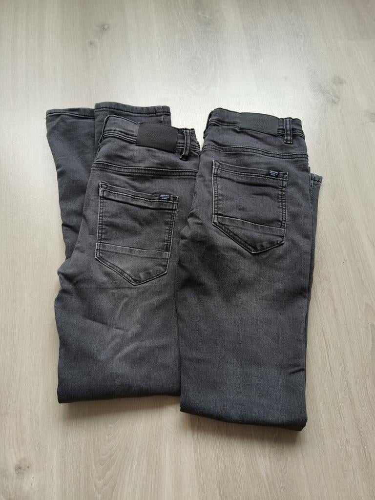 2 jeans Wibra mt 152, Broek, Gebruikt, Ophalen of Verzenden, Jongen